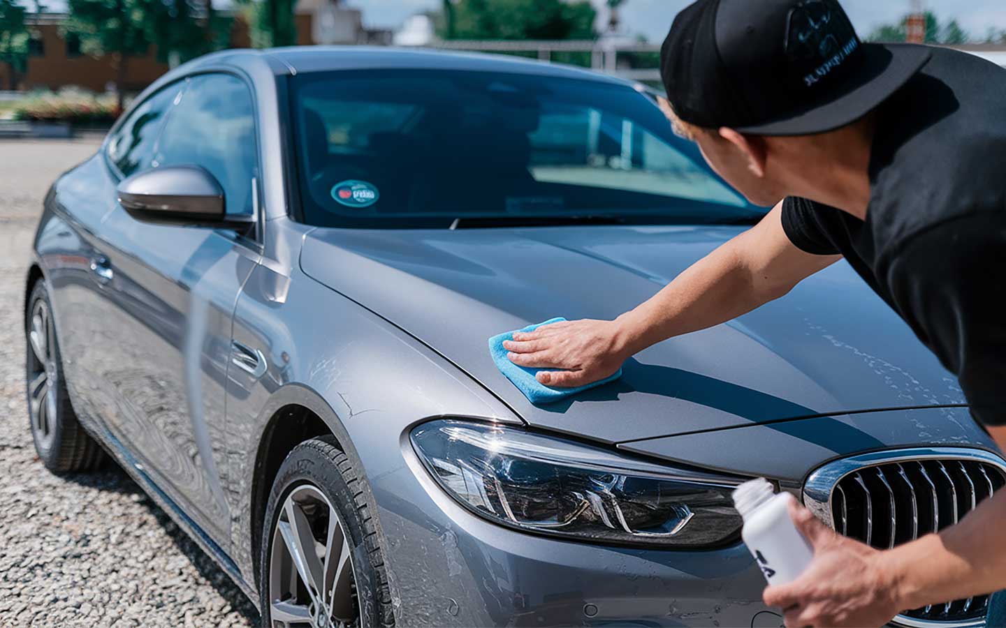 5 Common Myths About Waterless Car Washing Debunked
