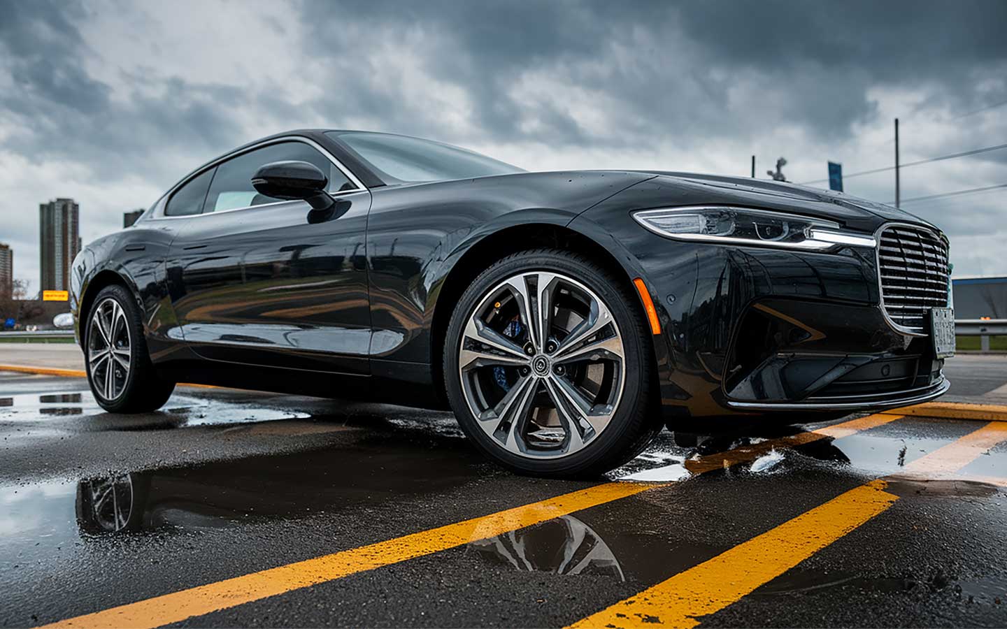 Waterless vs. Traditional Car Wash: Which is Better for Toronto?